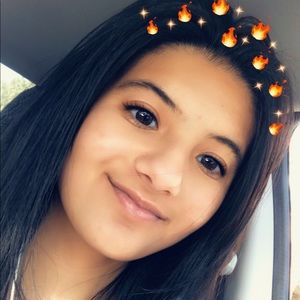 Meet your Posher, Vanessa